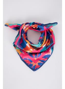 Woman Shawl thumbnail 3